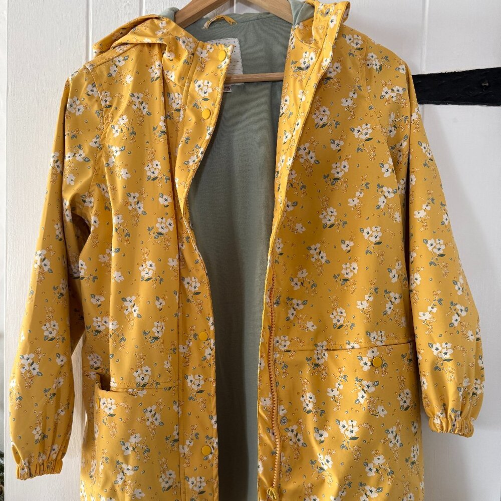 Girls Rain jacket - Perfect condition - worn a few times Size 12